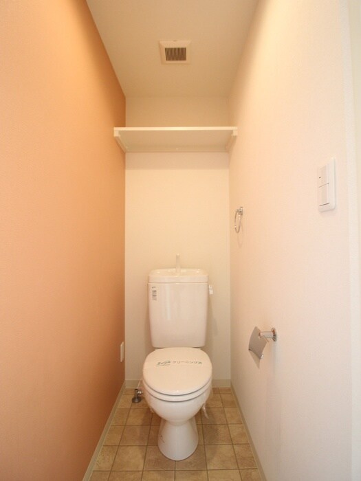 物件内観写真14　(トイレ)
