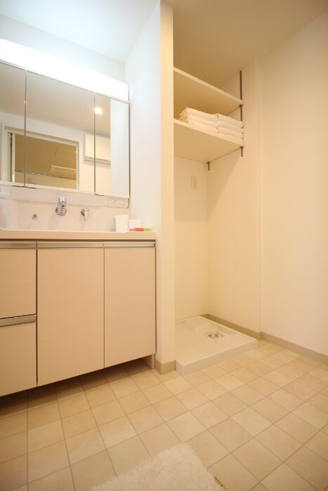 物件内観写真22　(洗濯機置場)