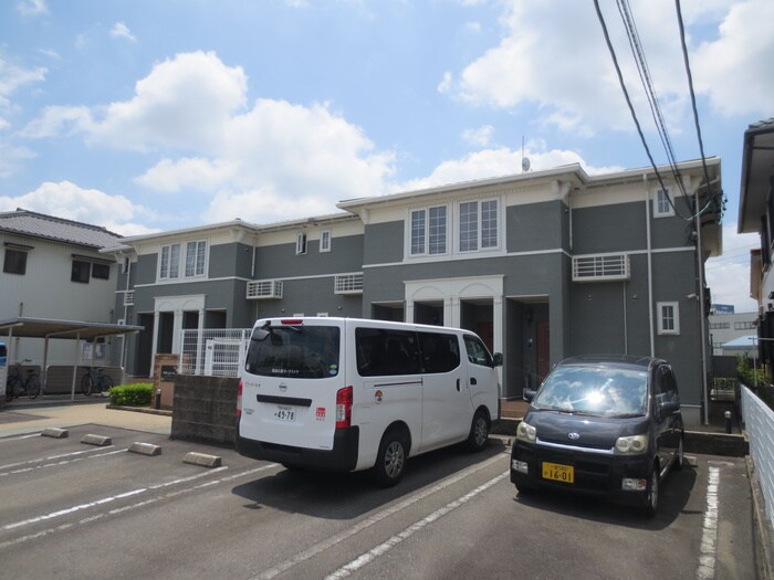 オベルジ－ヌＭの物件外観写真