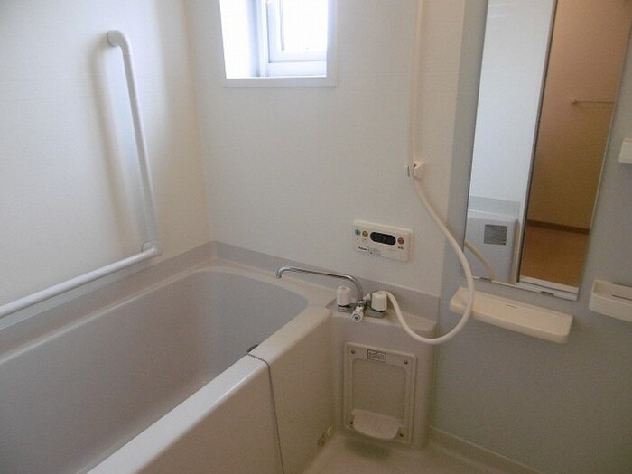 物件内観写真9　(バス／シャワールーム等)