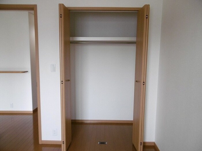 物件内観写真10　(収納)