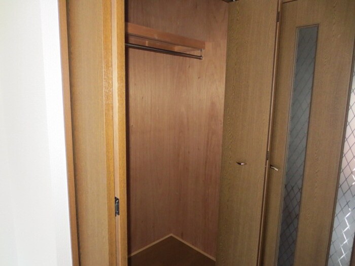 物件内観写真13　(収納)