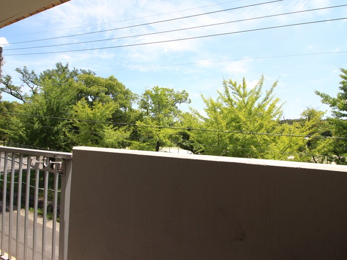 物件内観写真22　(室内からの展望)