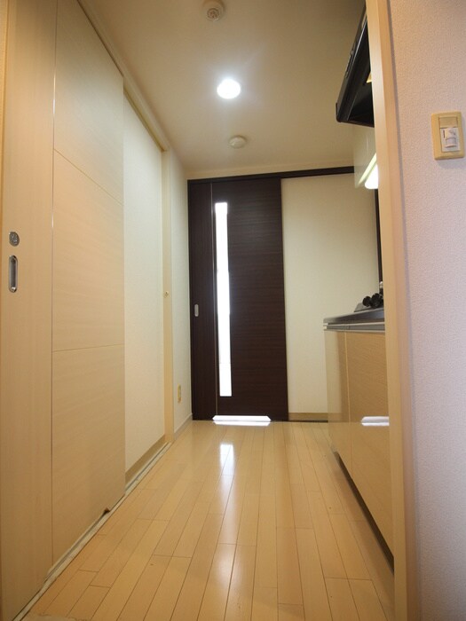 物件内観写真14　(廊下)