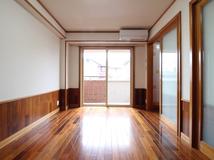 物件内観写真7　(居室)