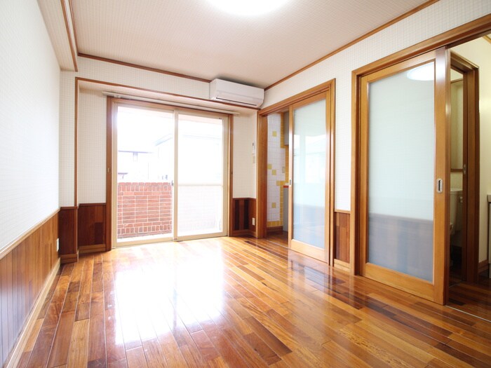 物件内観写真8　(居室)