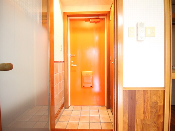 物件内観写真15　(玄関)