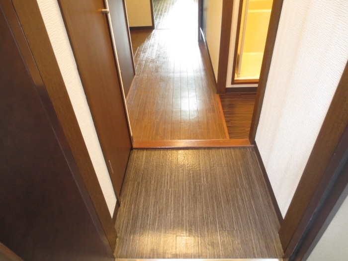 物件内観写真15　(玄関)