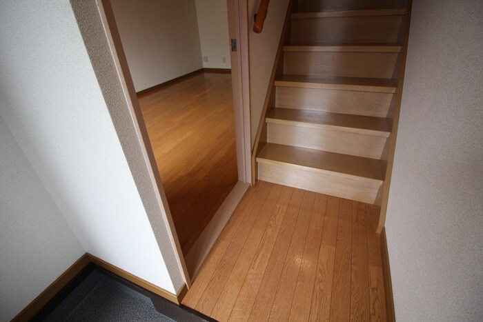 物件内観写真8　(廊下)