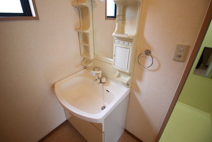 物件内観写真9　(洗面)