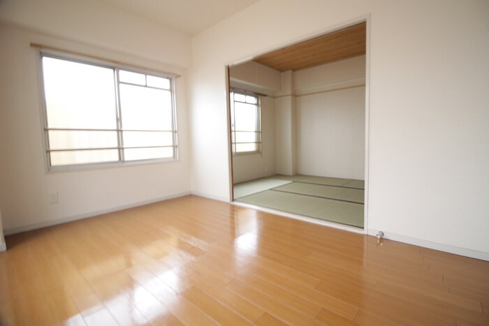 物件内観写真6　(居室)