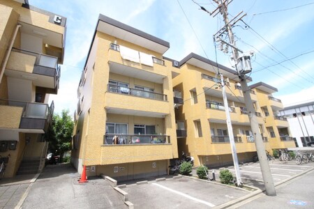 ﾌｧﾐｰﾙ柴田D・E棟外観写真
