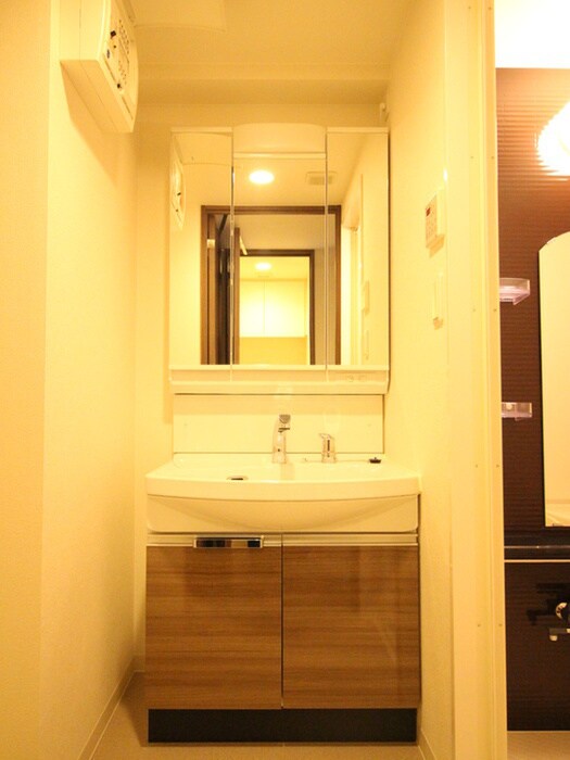 物件内観写真13　(洗面)