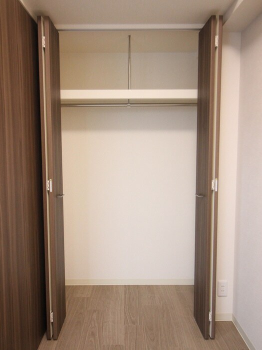 物件内観写真15　(収納)