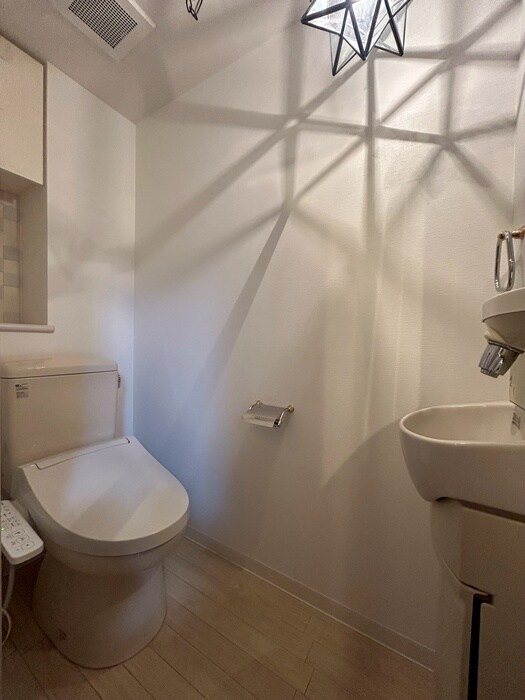 物件内観写真13　(トイレ)