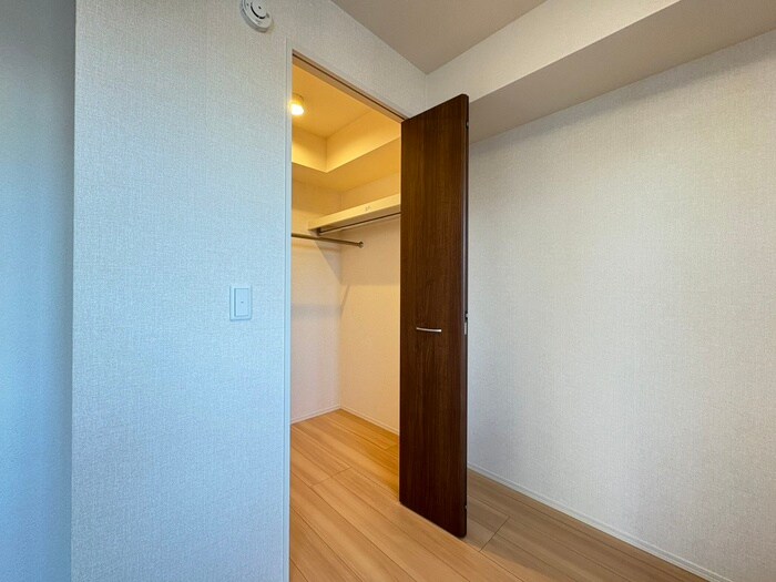 物件内観写真11　(収納)