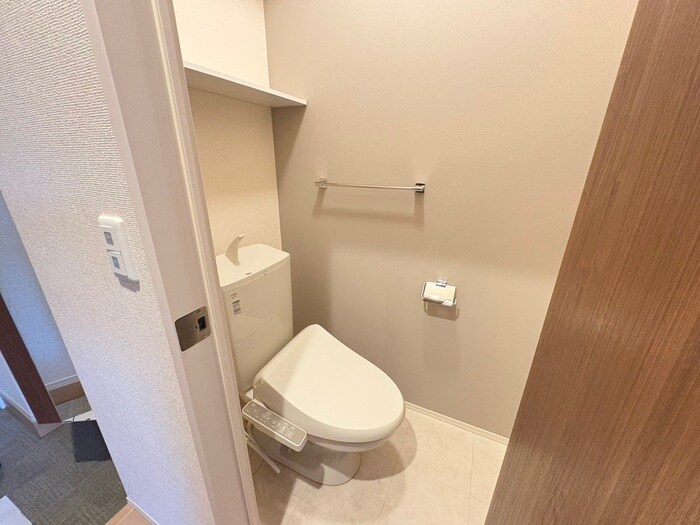 物件内観写真15　(トイレ)