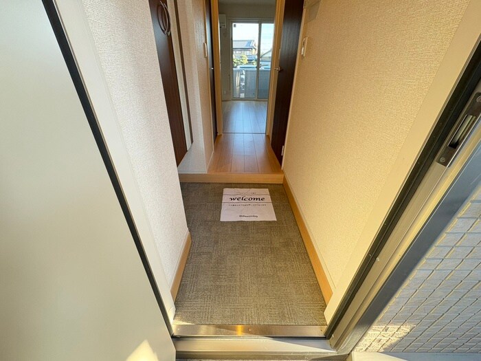 物件内観写真19　(玄関)