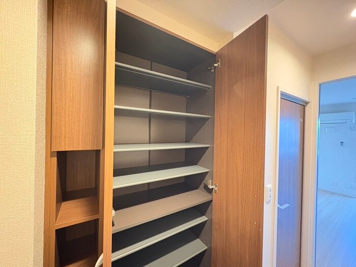 物件内観写真20　(靴箱)