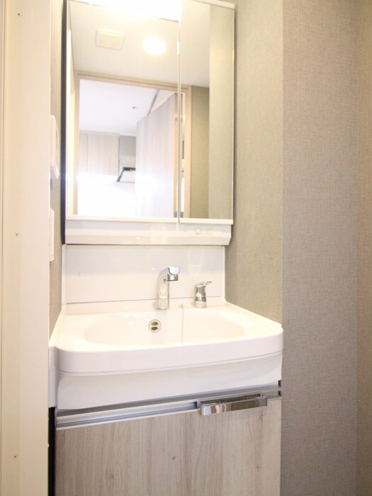物件内観写真11　(洗面)