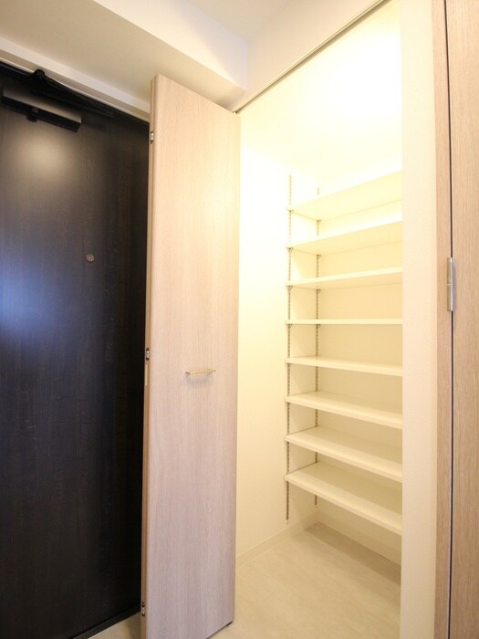 物件内観写真12　(靴箱)