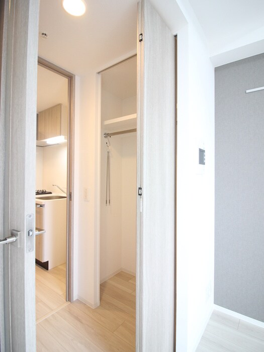 物件内観写真16　(収納)