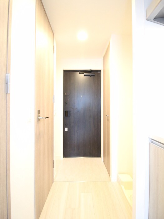 物件内観写真17　(玄関)