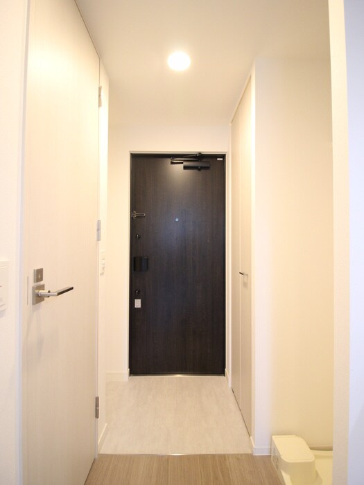 物件内観写真17　(玄関)