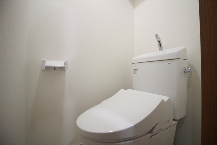 物件内観写真9　(トイレ)