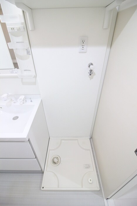 物件内観写真9　(洗濯機置場)