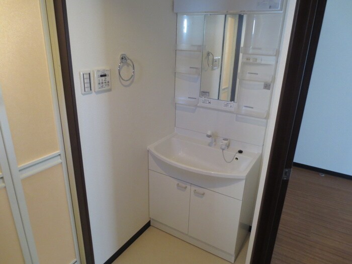 物件内観写真10　(洗面)