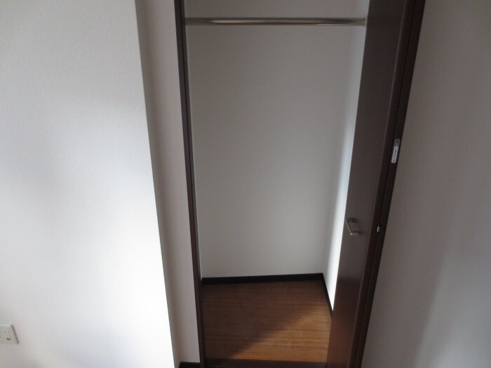 物件内観写真16　(収納)