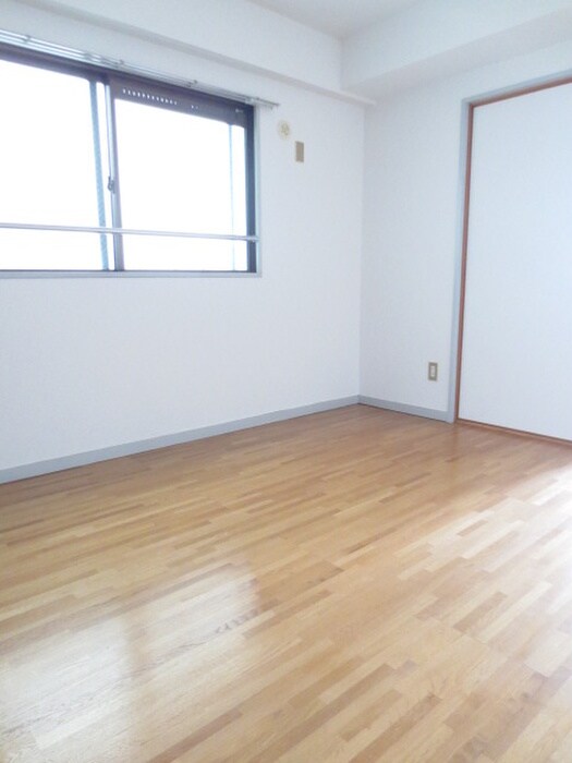 物件内観写真13　(居室)