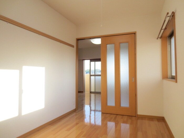 物件内観写真11　(居室)