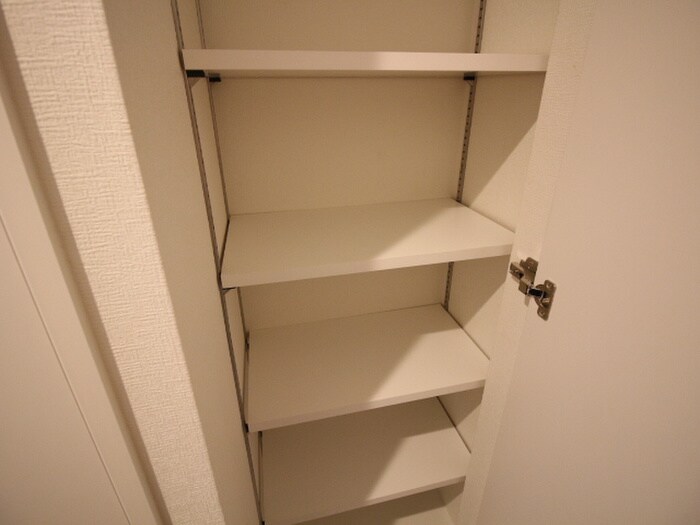 物件内観写真7　(靴箱)
