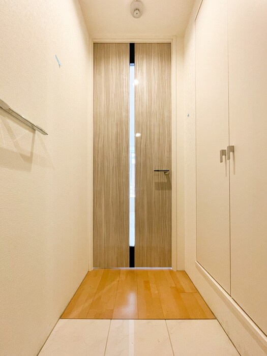 物件内観写真21　(玄関)