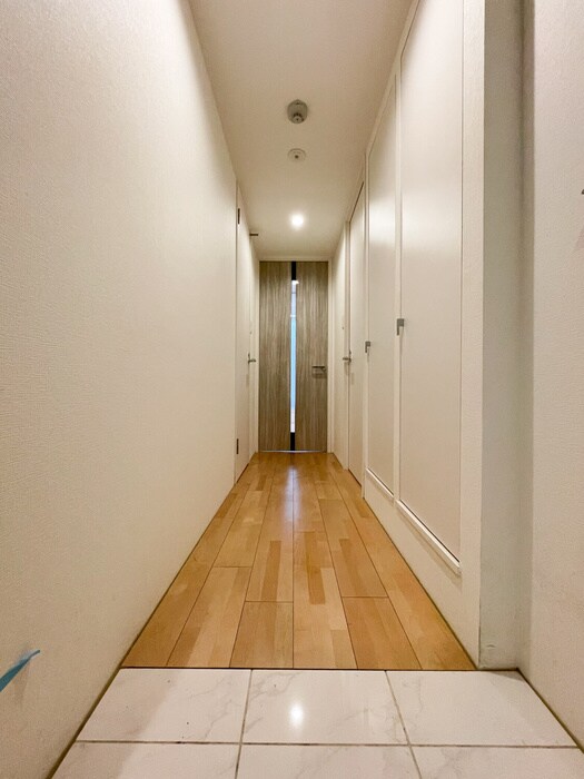 物件内観写真22　(玄関)