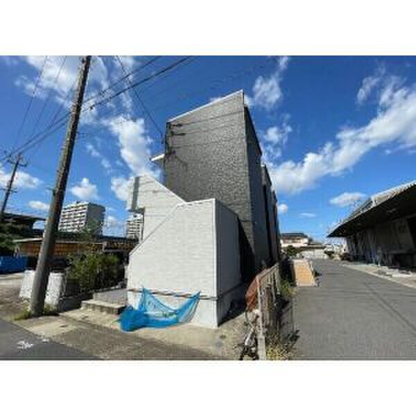 物件外観写真1　(外観写真)