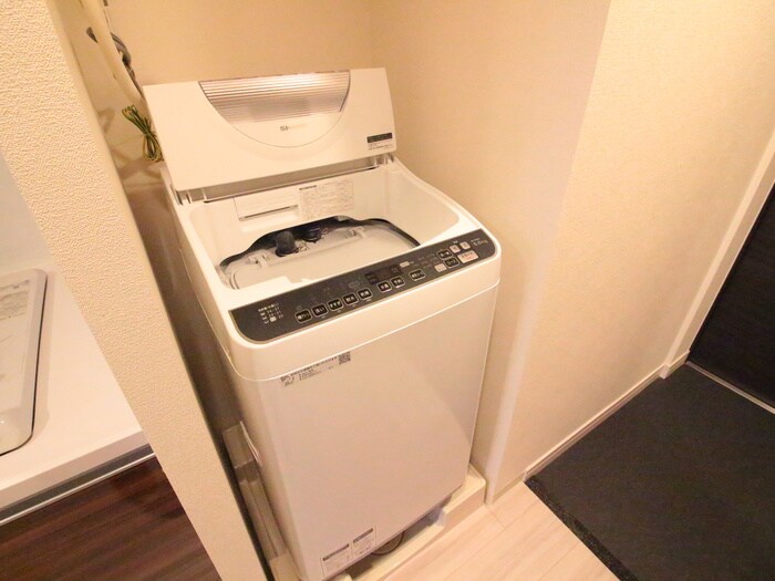 物件内観写真20　(洗濯機置場)