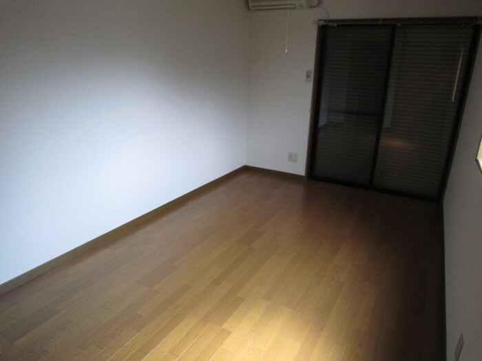 物件内観写真11　(居室)