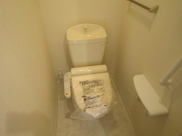 物件内観写真10　(トイレ)