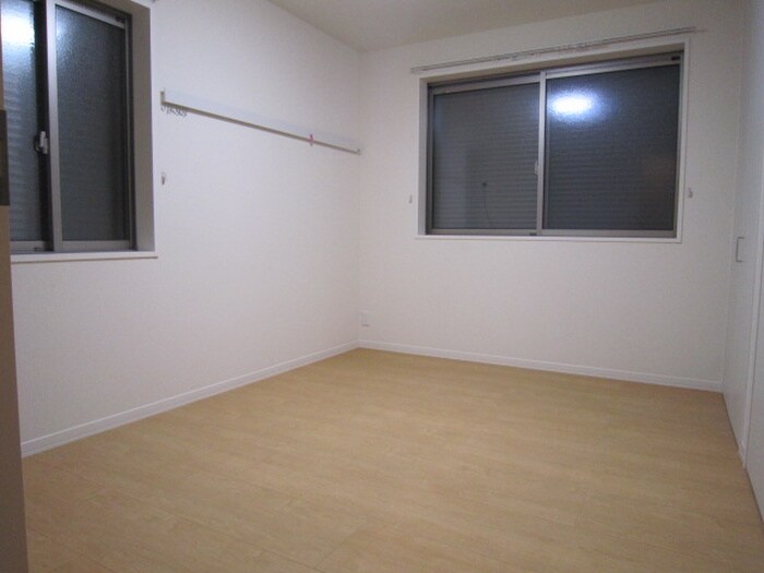 物件内観写真13　(居室)