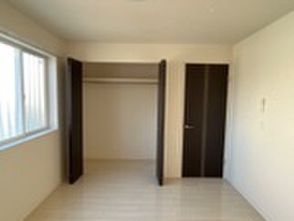 物件内観写真10　(収納)