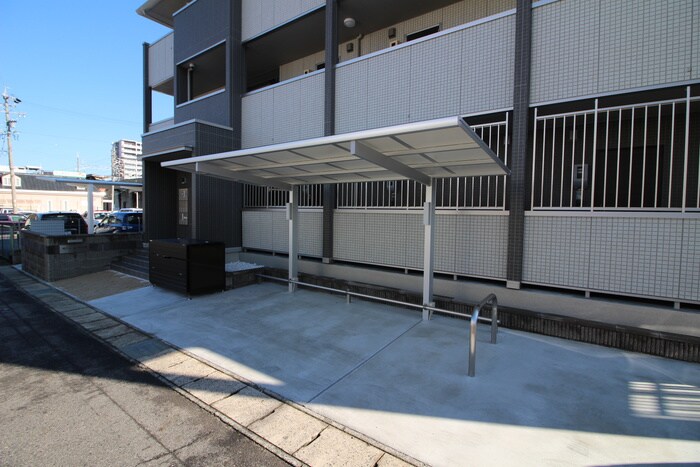 物件外観写真6　(駐輪場)