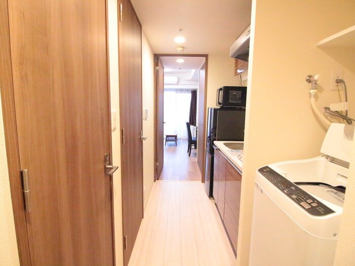 物件内観写真12　(廊下)