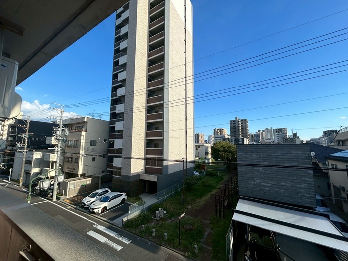 物件内観写真15　(室内からの展望)