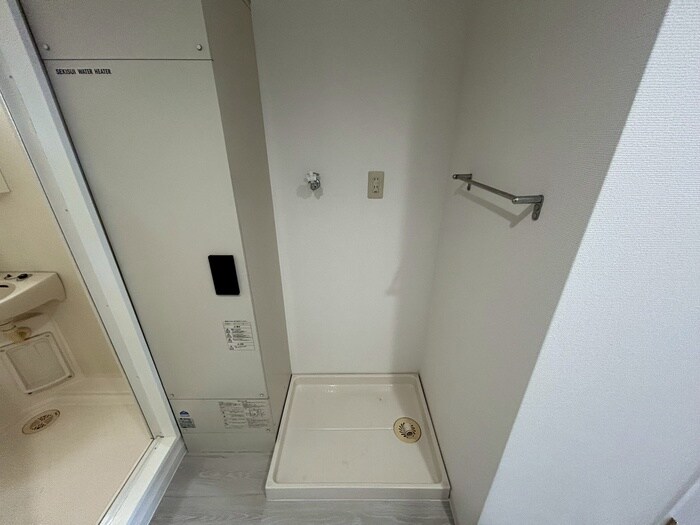 物件内観写真21　(洗濯機置場)