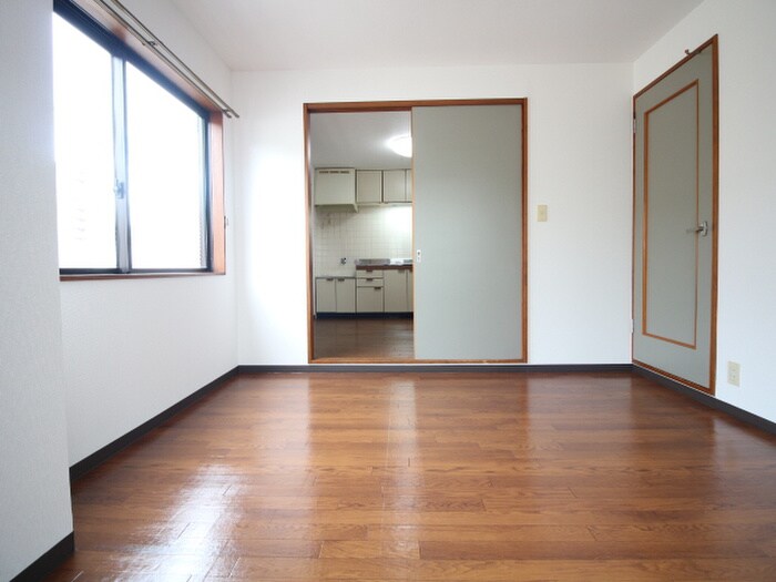 物件内観写真7　(居室)