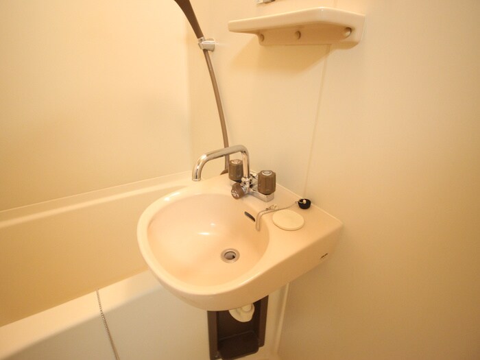 物件内観写真9　(洗面)