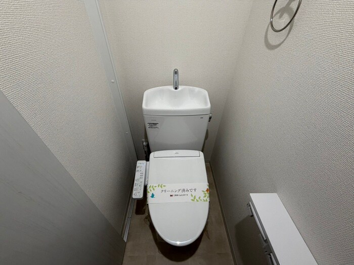 物件内観写真12　(トイレ)